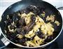 木耳干豆腐炒肉丝的做法图解7