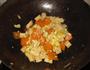 胡萝卜腐竹炒鸡蛋的做法图解8