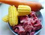 猪脊骨玉米胡萝卜汤的做法图解1
