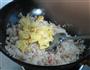肉末鸡蛋炒饭的做法图解2