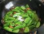 青扁豆炒腊肉的做法图解6