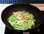 西芹海米的做法图解7
