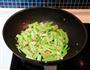 西芹海米的做法图解8