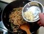 扁豆焖面的做法图解8