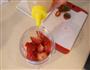 浓情草莓香蕉塔的做法图解3