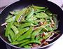 鱿鱼干炒荷兰豆的做法图解6