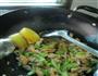 油豆腐炒瘦肉的做法图解9