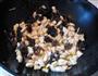 木耳炒鸡丁的做法图解7