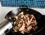 小鸡炖榛蘑的做法图解8