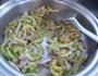 苦瓜炒肉的做法步骤13