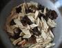 木耳炒腐竹的做法图解7