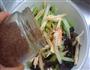 香芹木耳拌腐竹的做法图解8