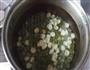 绿豆莲子百合粥的做法图解5
