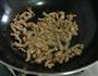 鸡肶菇炒牛肉的做法图解4