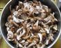 香菇炖鸡腿的做法图解7