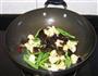 长豆角炒花菜的做法图解5