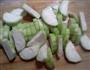 丝瓜滑蛋的做法图解2