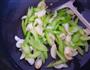西芹炒百合的做法图解5