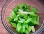 芹菜花生米的做法图解4