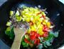 彩椒肉丁的做法图解7