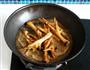 香菇酱烧凤爪的做法图解7
