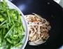 芹菜炒豆干的做法图解5
