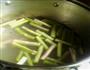 芦笋排骨汤的做法图解6