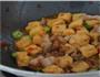 小炒豆腐泡的做法图解4
