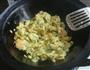 面炒鸡蛋的做法图解5