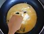 金枪鱼洋葱炒蛋的做法图解3