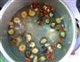 三豆花菇鸡汤的做法步骤4