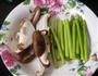 芦笋香菇肉卷的做法图解2