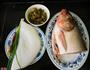 酸菜粉皮炖鲢鱼头的做法图解1