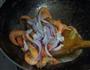 洋葱炒对虾的做法图解5