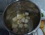 排骨皮蛋粥的做法图解4