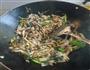 老友炒蛏子的做法图解9