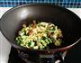 黄瓜腊肠炒饭的做法图解6
