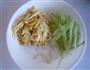 豆皮拌香芹的做法图解2