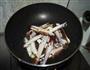 鸡蛋炒蟹脚的做法图解8