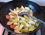丝瓜炒大虾的做法图解8