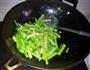 蒜蓉炒香芹的做法图解5