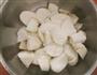 山药炖鸡块的做法图解1