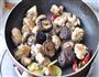 无油香菇栗子鸡的做法图解9