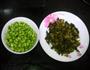 毛豆炒咸菜的做法图解2