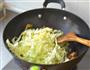 小炒圆白菜的做法图解6