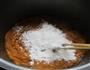 南瓜芝麻饼的做法图解2