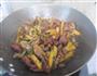土豆炒月牙骨的做法图解11