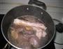膨鱼腮瘦肉汤的做法图解3