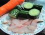 黄瓜生鱼卷的做法图解1