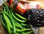青椒豆豉辣酱的做法图解1
